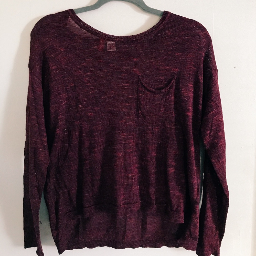 Divided thin maroon long sleeve shirt